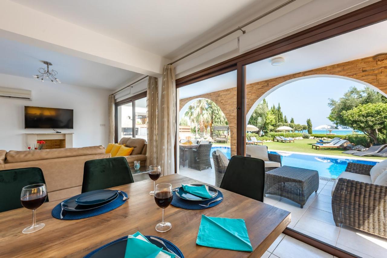 Sea Front Oceanus H3 By Ezoria Villas Ayia Napa Exterior foto